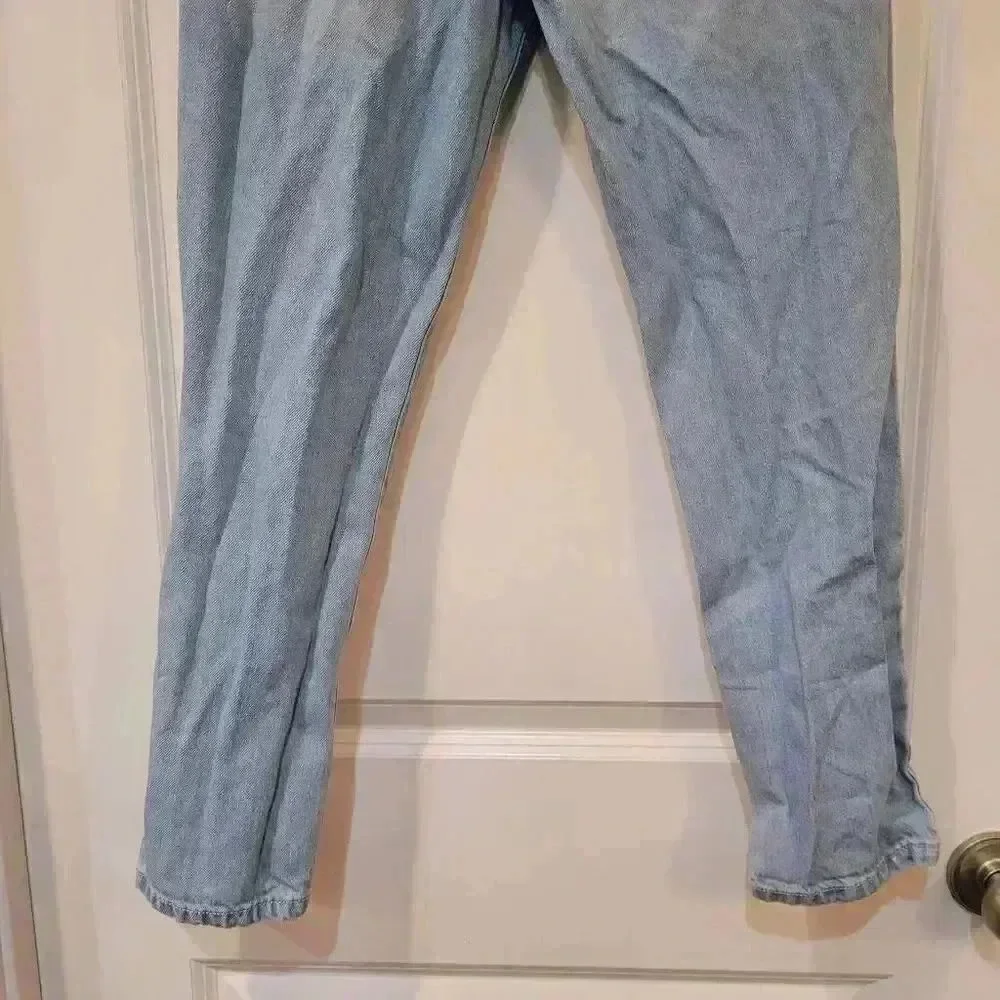 Old Navy Girl’s Light Wash Cotton High Rise Straight Jeans